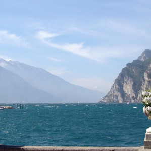 Exciting boat excursion on Lake Garda with stops to the wonderful towns of Limone and Malcesine