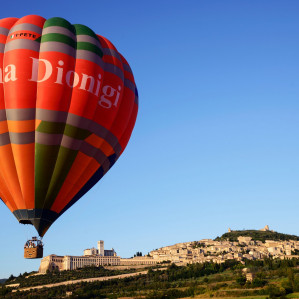 Balloon flight and Umbria style breakfast in wine cellar