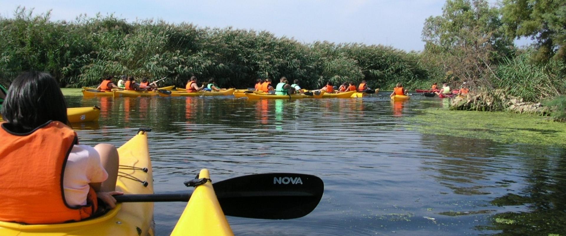 Canoa on lake Cedrino