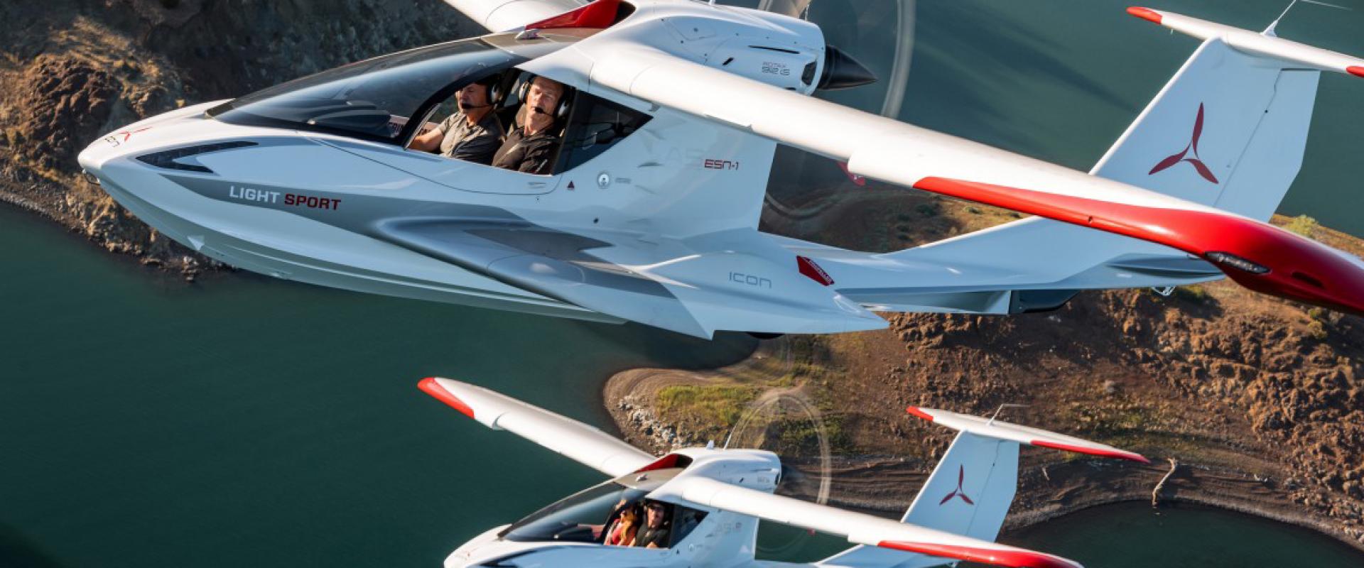 Sensational flight over Sicily wonders on board of superlight planes 