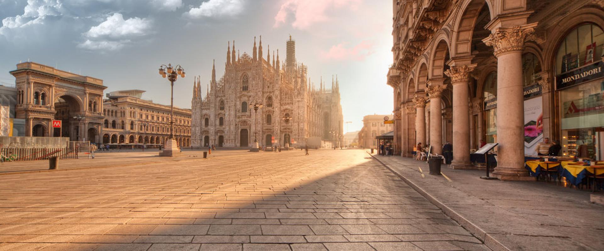 Piazza duomo Visit of Milan