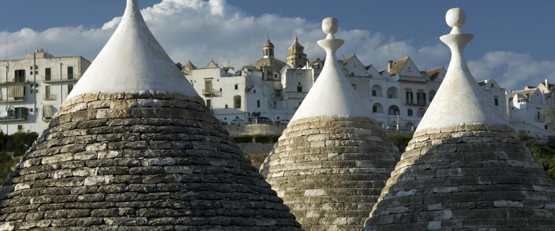 Tour Campania - Apulia  A sensational journey among enchanting towns 