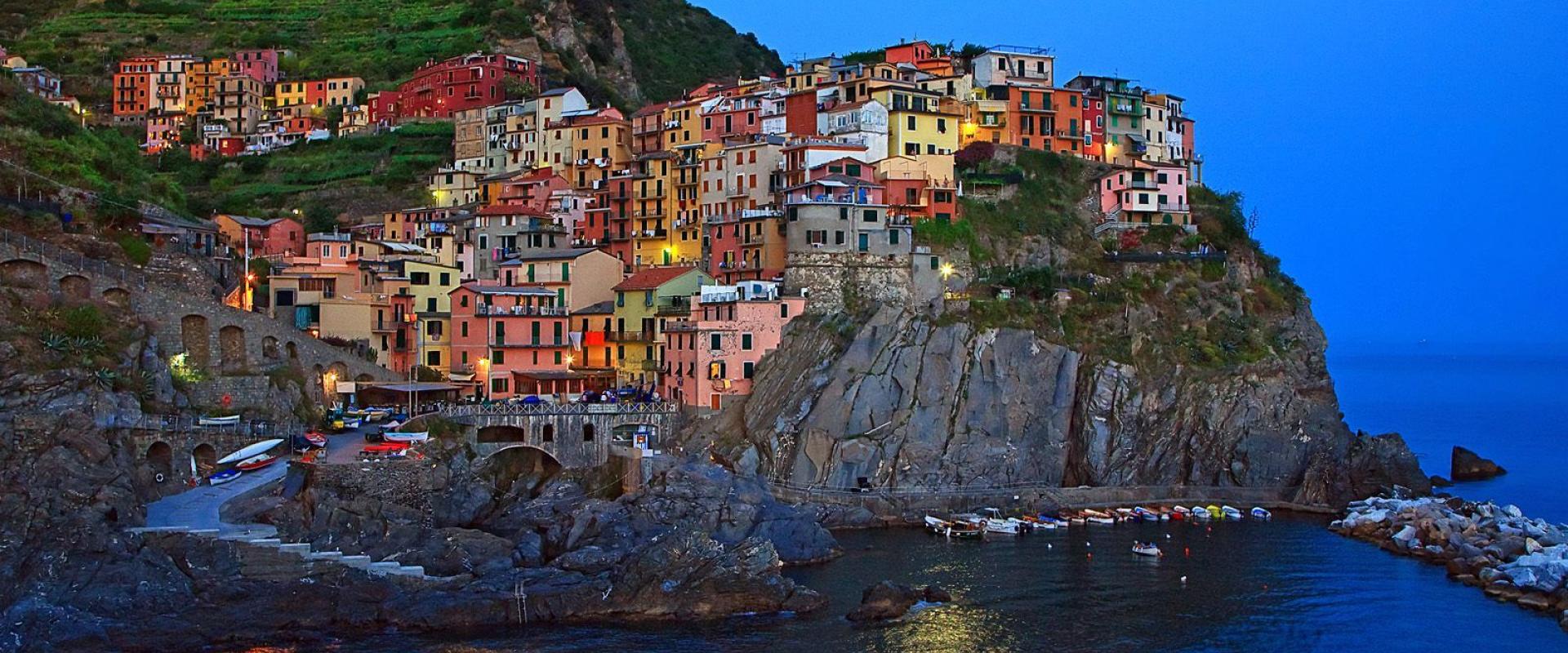 Visit of Manarola