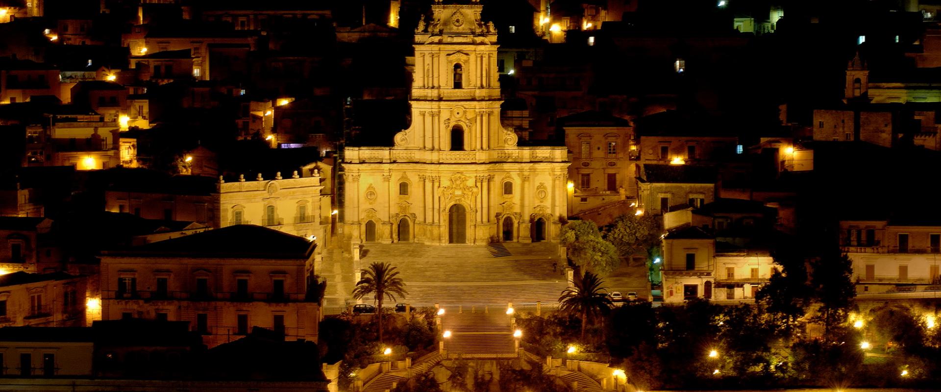 Modica by night tour Modica by night