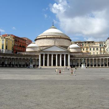 Piazza del plebiscito napoli