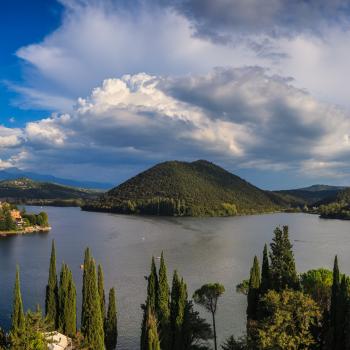 Hiking experience in Piediluco Lake